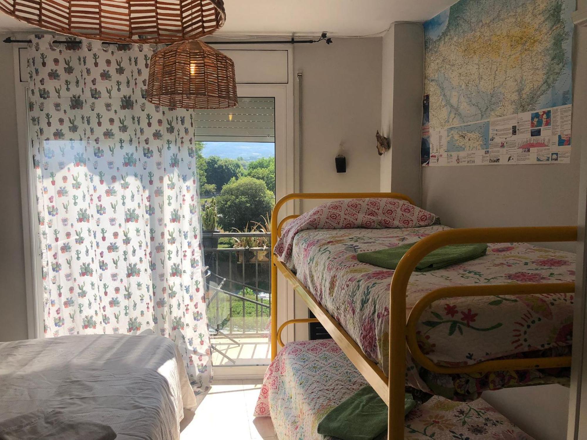 Bed and Breakfast Casa Catharina La Seu d'Urgell Esterno foto