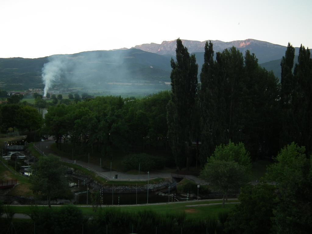 Bed and Breakfast Casa Catharina La Seu d'Urgell Esterno foto